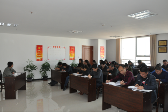 集團黨委委員、副總經(jīng)理劉玲同志宣講黨的十九大精神