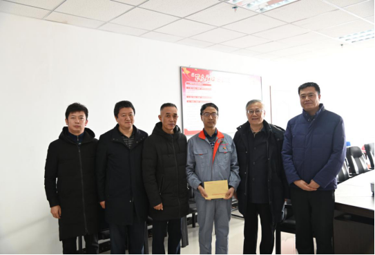 走訪慰問專家人才，為人才創(chuàng)新營造良好的環(huán)境