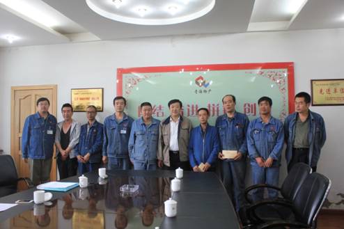 青海物產(chǎn)集團(tuán)黨委開(kāi)展慶祝建黨95周年，走訪慰問(wèn)